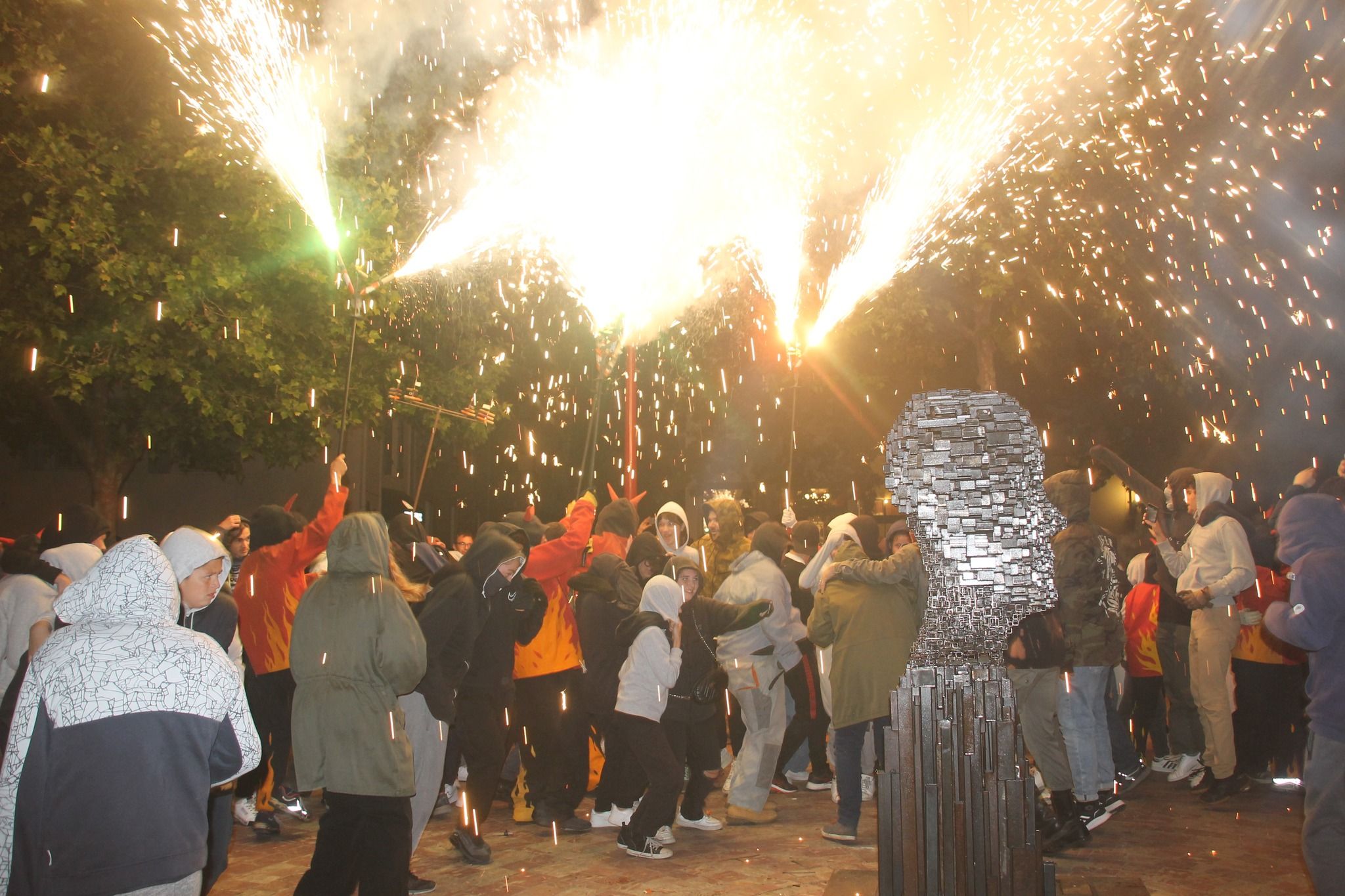 Correfoc per la Pau i Treva