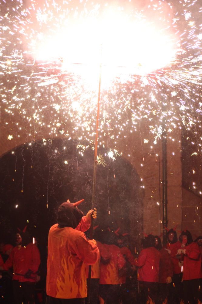 Sant Joan 2021 el foc s'apodera de nou de les places